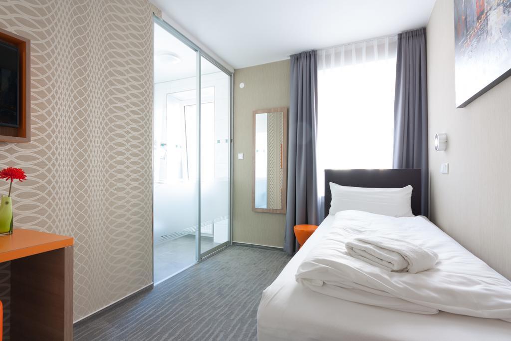 Stay-Inn Bielefeld Zentrum Room photo