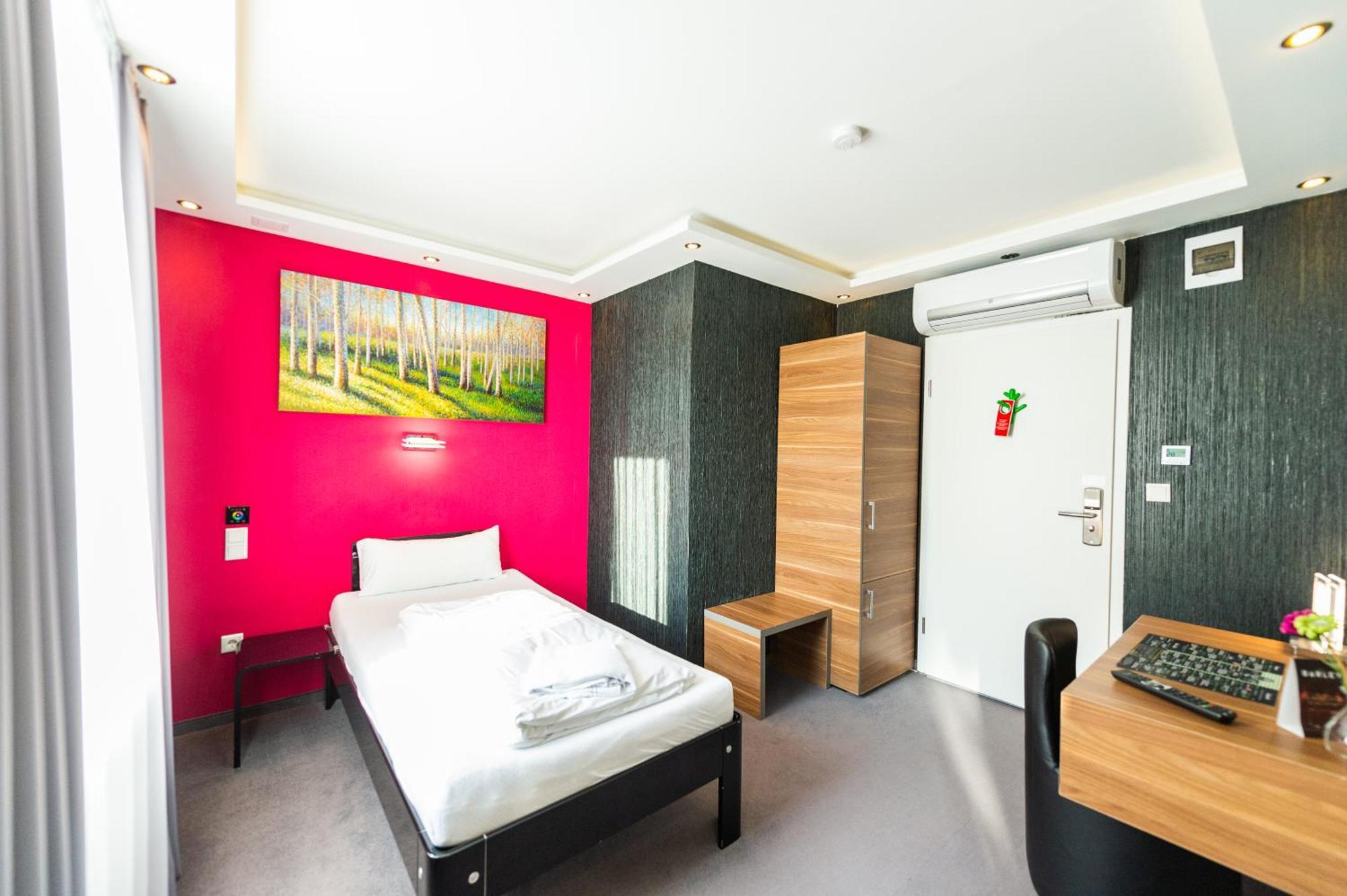 Stay-Inn Bielefeld Zentrum Exterior photo